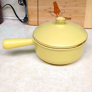 Vintage Dru Holland enamel pot